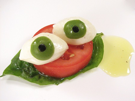 Eyeball Caprese. Source.