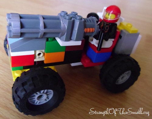 LEGO Offroad War Jeep.