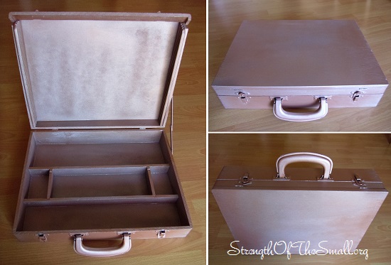 Vintage Wooden Suitcase with Plastic Handle.